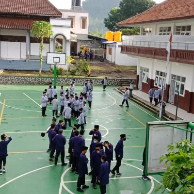 الحوار مع الأخ رشدي رحمت عن الأحوال في المعهد