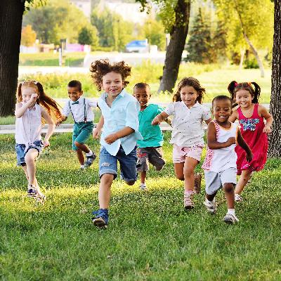 Tag der Kinderrechte: wie können wir unser Bildungssystem verbessern?