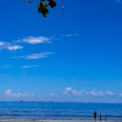 SeaOne : Pergi Dengan Mentari