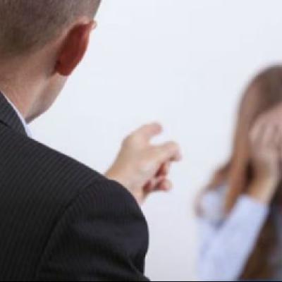Si un jefe hace una proposición sexual no deseada, aunque solo sea una vez, ¿se puede considerar acoso sexual?: "La respuesta es sí" Si un jefe hace una proposición sexual no deseada, aunque solo sea una vez, ¿se puede considerar acoso sexual?: "La respuesta es sí"