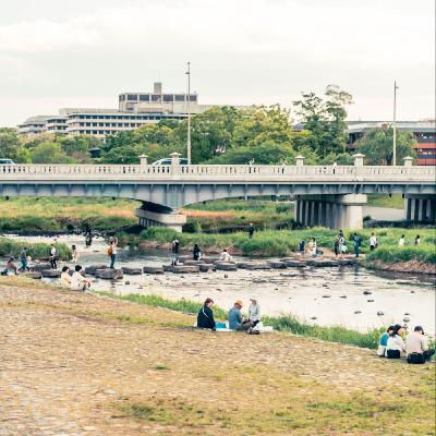 第399回｜2025京都黃金週散策 [後編]！鴨川河畔跳烏龜？！相撲火鍋懷舊美食！