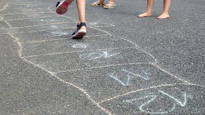 Saltar entre dos pensamientos Saltar entre dos pensamientos