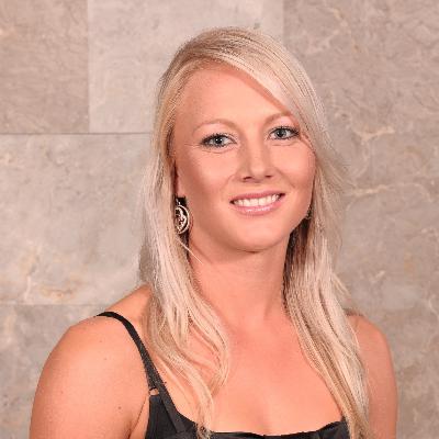 Episode 564: Ashlee Grives (nee Siejka)- Former top harness horse trainer/driver and gallops trainer transitioning into equine rehabilitation.