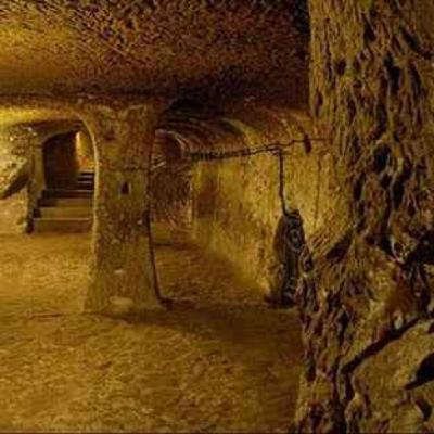 Eat the Yellow Powder, Get in the Wara [PREVIEW]: The first king, the first collapse, and the first underground bunker society in the Avesta and the Ṛigveda