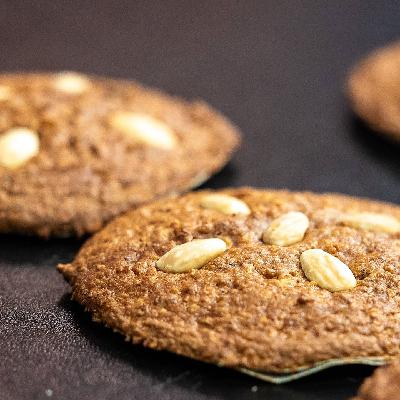 Von Aachener Printen bis Dominosteine: „Das Lebkuchenbuch“ von Hans Hipp