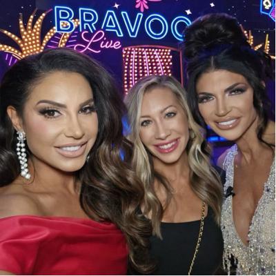 Real Housewives Updates in 15 Min or less! RHOM: Brawl at MIAMI Airport w/ Adrienne & ALEXIA