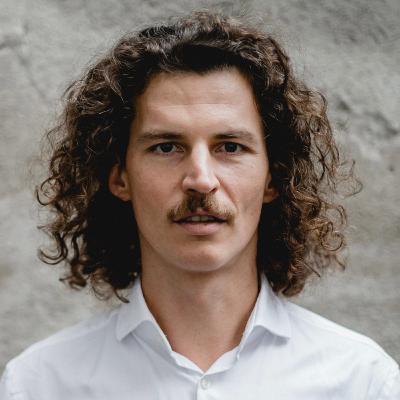 Sunlight Is Medicine: Have We Engineered the Healing Power of Nature Out of Our Cities? – Ep 113 with Georg Molzer