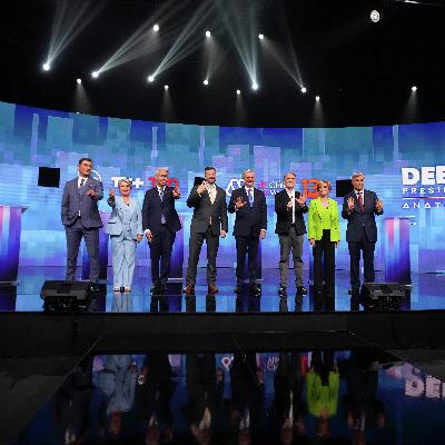 Chile's polarised election: Communist & far-right candidates lead polls