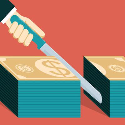 O valor bruto do salário combinado, não é o que chega para o trabalhador no dia do pagamento.