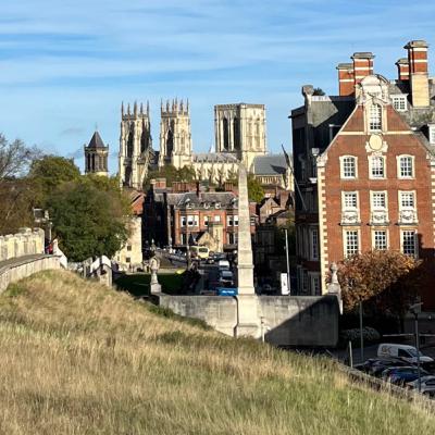 Old York Sokaklarında, Büyük Britanya / Ediposis Anlatıyor Old York Sokaklarında, Büyük Britanya / Ediposis Anlatıyor