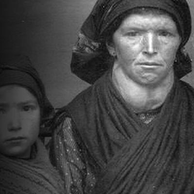 CHUETAS, AGOTES, GOLLUTS Y OTROS GRUPOS MARGINALES (Directo a las 7 de 2 de octubre de 2025) CHUETAS, AGOTES, GOLLUTS Y OTROS GRUPOS MARGINALES (Directo a las 7 de 2 de octubre de 2025)