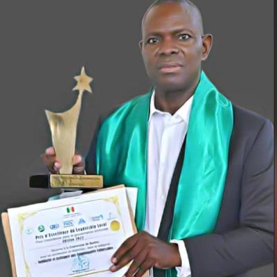 Monsieur Cheikhna CAMARA Le maire de Ballou explique son parcours et ses ambitions