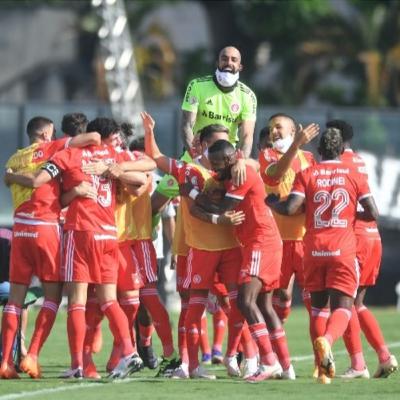 T1 - E18 - CALMA...A LIDERANÇA ESTÁ AQUI! T1 - E18 - CALMA...A LIDERANÇA ESTÁ AQUI!