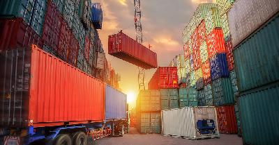 Dalla movimentazione delle merci alla geopolitica: il ruolo chiave della logistica Dalla movimentazione delle merci alla geopolitica: il ruolo chiave della logistica
