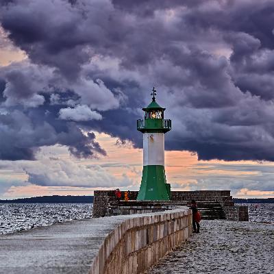 Ostsee: Insel Usedom, Nazi-Erbe Prora auf Rügen, Kattegat zwischen Dänemark und Schweden