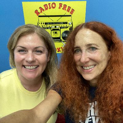 DLG344 This is a radical episode as comedian Lana Siebel does psychodrama with Dr. Lisa as her mother—it's CRA-ZY
