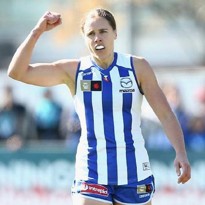 Roo Girls Unfurl The Flag In Perfect Fashion & 4 Shinboners Depart Arden Street