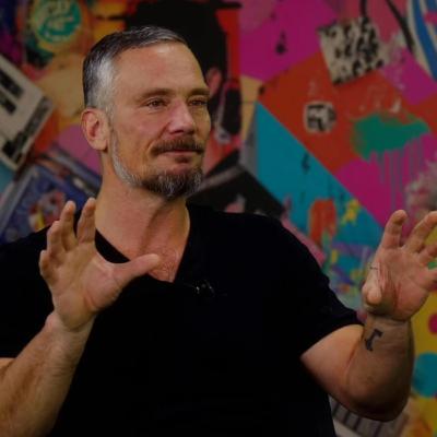 Martin Kačer: od rozjetého moderátora přes detox k vědomému životu a podcastu s Kairou