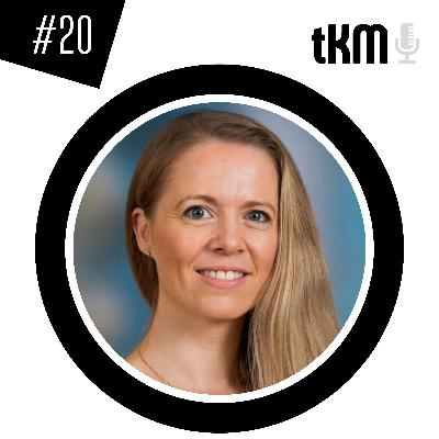 20 // Amanda Van de Paverd // Unleashing the Maverick organisation: Transforming the Public Sector to improve adaptability and innovation 20 // Amanda Van de Paverd // Unleashing the Maverick organisation: Transforming the Public Sector to improve adaptability and innovation
