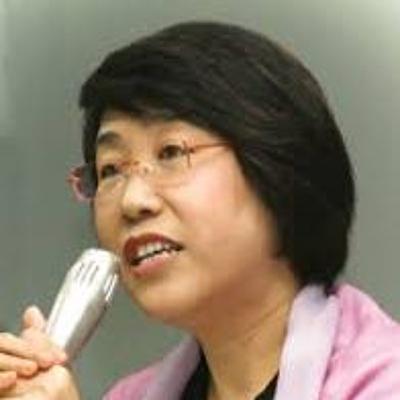 聽丁莉說故事:只有禱告 聽丁莉說故事:只有禱告