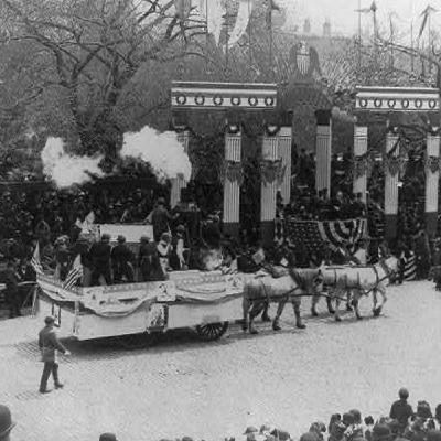 S8 Ep332: POWER STRUGGLES IN BOSTON AND THE PARADOX OF SLAVERY Colleague Nathaniel Philbrick. In Boston, Washington asserts federal supremacy by refusing to dine with Governor John Hancock until the governor visits him first. The segment contrasts this political vi