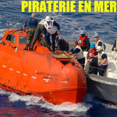 PORTE CONTENEURS ABORDÉ EN HAUTE MER !