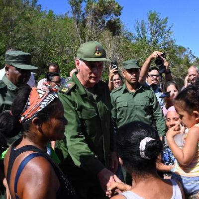 Díaz-Canel en Santiago: «Todos unidos, nos vamos a levantar»