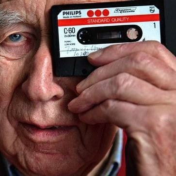 Estúdio de Criação e Web Rádio Nós Na Fita