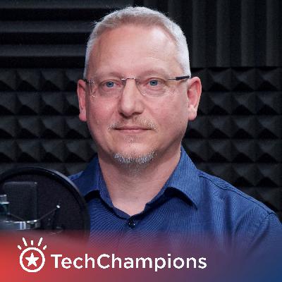 53: Mazánek (Raiffeisenbank): We build data products and implement data mesh to enable business to be independent from IT