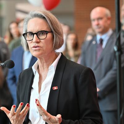BFT Interview: 1-on-1 with Washington State President Betsy Cantwell