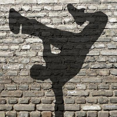 Pulse: Breakdancing breaks down stereotypes in Africa
