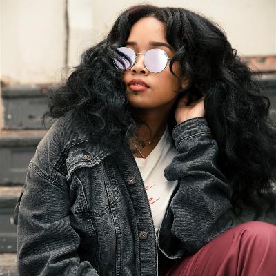 H.E.R. aka Gabriella Wilson draws inspiration from Prince’s Oscar look