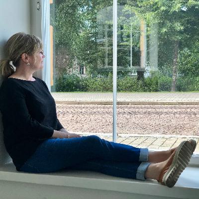 Kurkistus taidegalleriaan - Vieraana Hanna Manninen