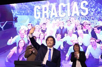 El periodista argentino Juan Dillon destaca la sorpresa por la victoria de Milei en las elecciones: "Nadie esperaba lo que sucedió" El periodista argentino Juan Dillon destaca la sorpresa por la victoria de Milei en las elecciones: "Nadie esperaba lo que sucedió"