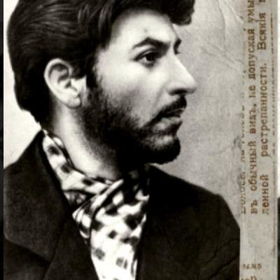 S8 Ep168: Rediscovering the Scattered Library: Colleague Geoffrey Roberts explains that after 1956, Stalin's library was dispersed, leaving only about 5,500 identifiable books, some containing his pometki or markings; while Yuri Sharapov revealed the library in 198 S8 Ep168: Rediscovering the Scattered Library: Colleague Geoffrey Roberts explains that after 1956, Stalin's library was dispersed, leaving only about 5,500 identifiable books, some containing his pometki or markings; while Yuri Sharapov revealed the library in 198