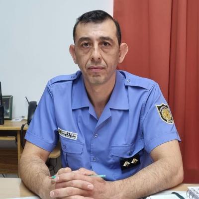 Una motocicleta y un auto chocaron: una persona fue hospitalizada Una motocicleta y un auto chocaron: una persona fue hospitalizada