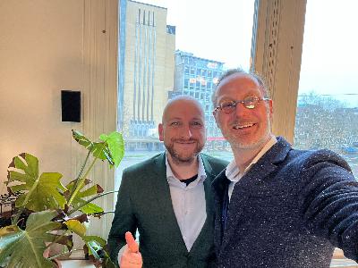 S3 Ep1: Over de filosofie van Peter Singer (met Floris van den Berg) S03E01 #82 S3 Ep1: Over de filosofie van Peter Singer (met Floris van den Berg) S03E01 #82