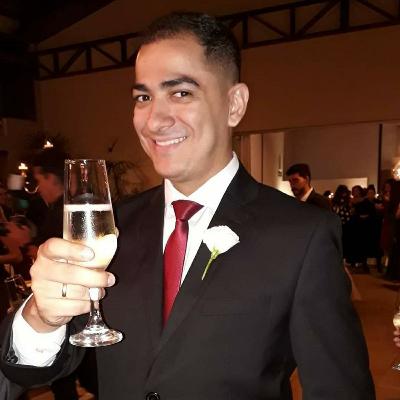 Entrevista com o Youtuber Adriano Guimarães