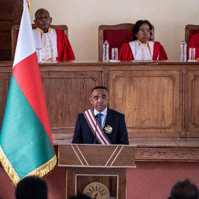Madagaskar - Putschistenführer als Staatschef vereidigt