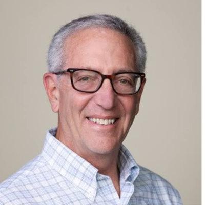 Episode 229 : DOULEURS NEUROPLASTIQUES et autres symptômes ÉTRANGES avec Howard Schubiner