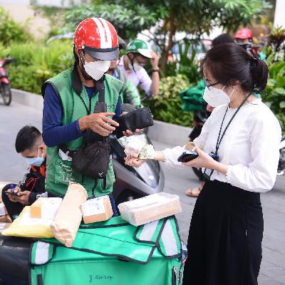 Hàng Việt lép vế trước cơn lốc hàng ngoại Hàng Việt lép vế trước cơn lốc hàng ngoại