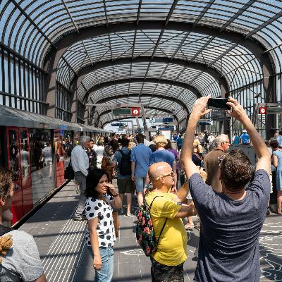'De 52' podcast #12: Opening Noord/Zuidlijn 'De 52' podcast #12: Opening Noord/Zuidlijn