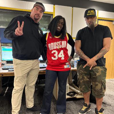 KAZI FM Austin Tribute to Michael Watts with Bun B, Magno, Skratch Bastid, Smackola and MORE! KAZI FM Austin Tribute to Michael Watts with Bun B, Magno, Skratch Bastid, Smackola and MORE!