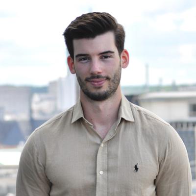 David Döbele (Finanz-Influencer) und die 80-Stunden-Woche