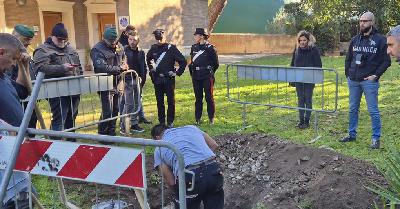 Giallo Adinolfi: si cercano i resti alla Casa del Jazz Giallo Adinolfi: si cercano i resti alla Casa del Jazz