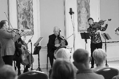 Episode 213: Apollo Chamber Players