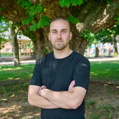 Trots op Oss - Brent Bouwens (Dj en evenementen organisator) Trots op Oss - Brent Bouwens (Dj en evenementen organisator)