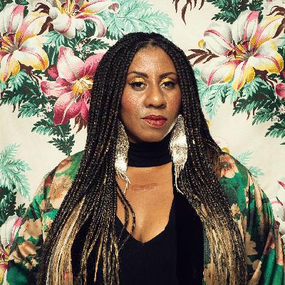 Annie Mack joins us on the podcast to discuss the release of her new EP, 'Testify'