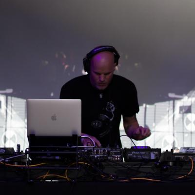 Tech UK - 4 - 27 - 25