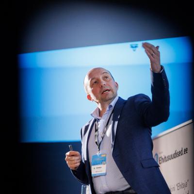 09.12.25 Eetris on ehitusuudised: arendajad vallutavad Riiat, ehitajad vaatavad peeglisse